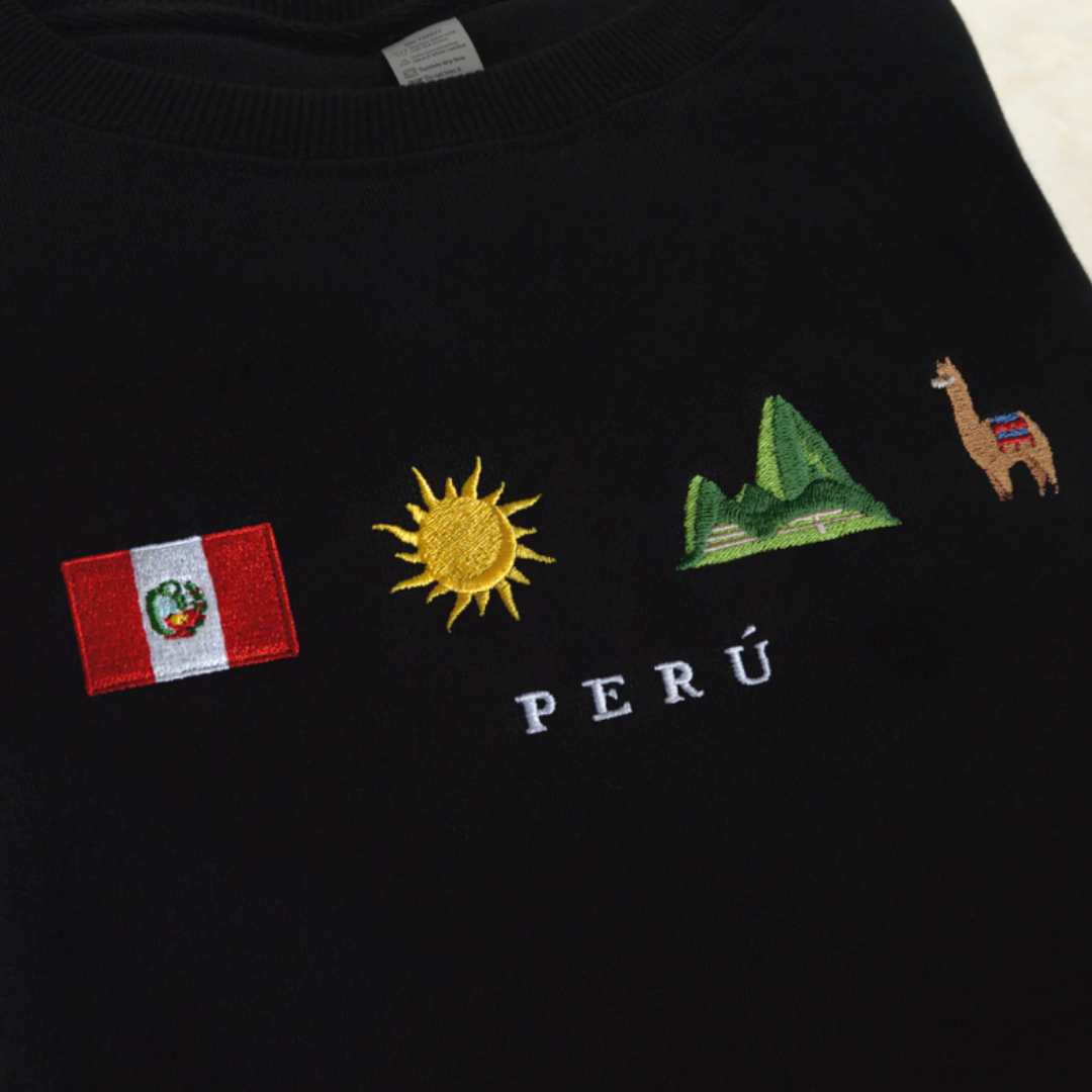 POLERA CON BORDADO PERUANO